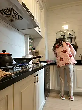 aa520uv online show from January 17, 3:00 am