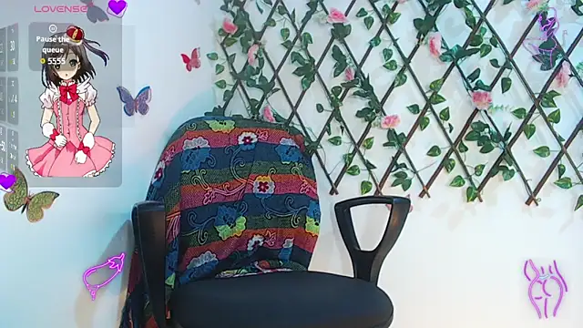 Kristhin Adams online show from March 31, 9:04 pm