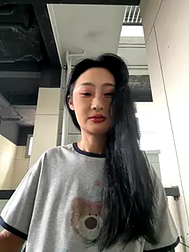 Snapshot of linger-23 chatting on September 21, 6:15 am linger-23 online show from September 21, 6:15 am