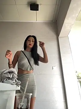 Snapshot of linger-23 chatting on September 26, 6:28 am linger-23 online show from September 26, 6:28 am