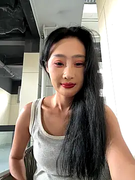 Snapshot of linger-23 chatting on September 27, 5:56 am linger-23 online show from September 27, 5:56 am