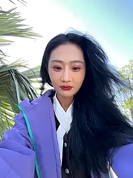 Snapshot of linger-23 chatting on November 29, 7:00 am linger-23 online show from November 29, 7:00 am