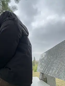 Snapshot of linger-23 chatting on March 19, 5:11 am linger-23 online show from March 19, 5:11 am