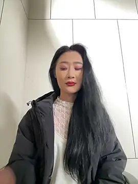 Snapshot of linger-23 chatting on March 21, 5:23 am linger-23 online show from March 21, 5:23 am