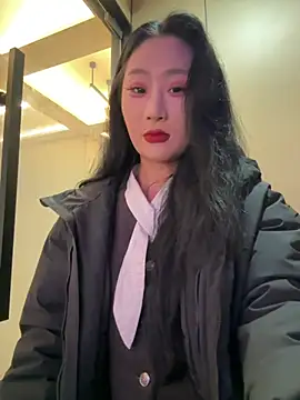 Snapshot of linger-23 chatting on March 23, 5:22 am linger-23 online show from March 23, 5:22 am