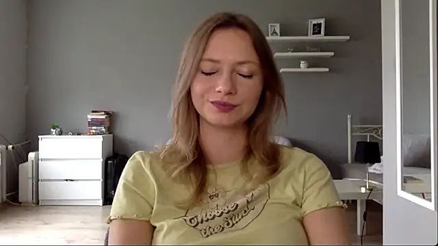 MillieShow online show from October 11, 2:15 pm