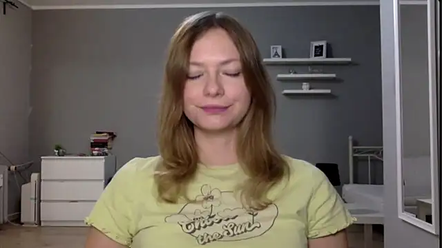 MillieShow online show from October 23, 5:12 pm