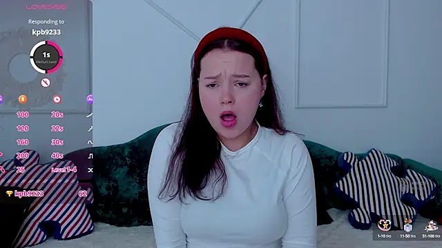 Cute kitty- online show from September 28, 2:28 am