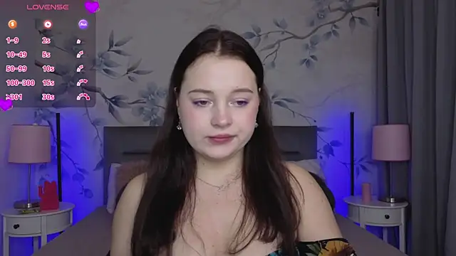 Cute kitty- online show from October 5, 9:24 pm