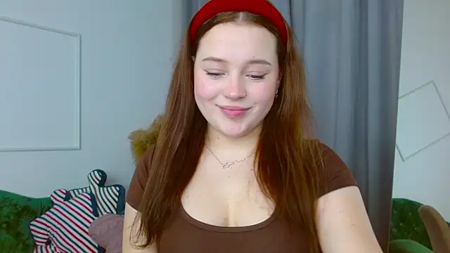 Cute kitty- online show from November 9, 8:23 am