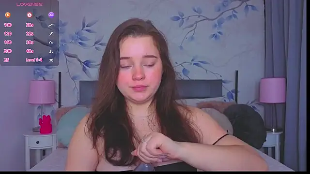 Cute kitty- online show from December 21, 8:16 pm