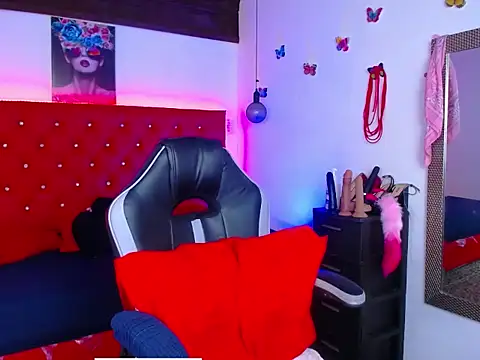 kriss sweetboobs10 online show from December 2, 12:21 pm