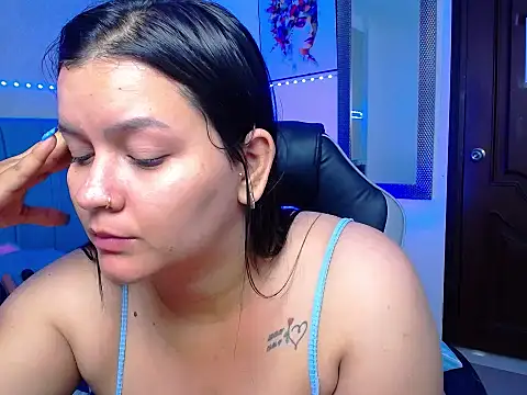 kriss sweetboobs10 online show from February 20, 1:11 pm