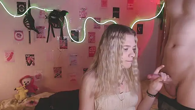 Your Horny Friends online show from October 18, 1:56 pm