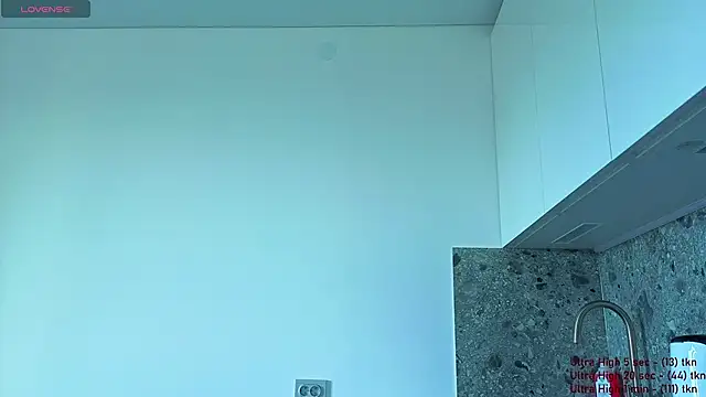 Snapshot of Danny__Magic chatting on September 25, 6:06 am Danny  Magic online show from September 25, 6:06 am