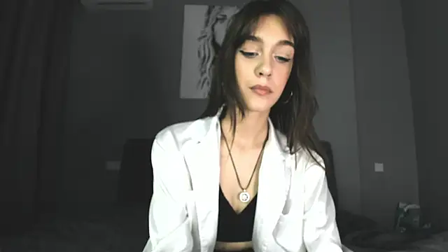 Elli Lourence online show from March 13, 1:54 am
