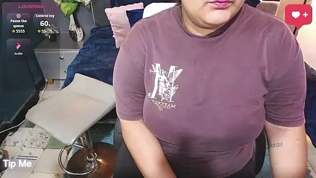 ailyn maury online show from March 13, 1:12 am