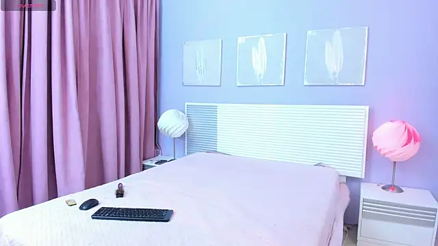 Snapshot of SammyDesire_10 chatting on November 7, 7:25 pm SammyDesire 10 online show from November 7, 7:25 pm