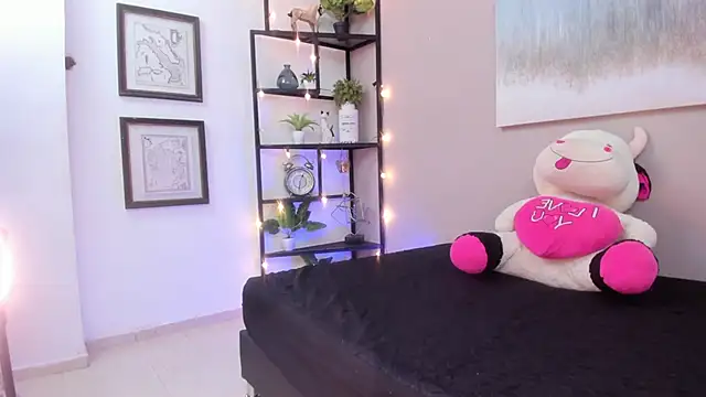 Snapshot of SammyDesire_10 chatting on November 21, 7:01 pm SammyDesire 10 online show from November 21, 7:01 pm