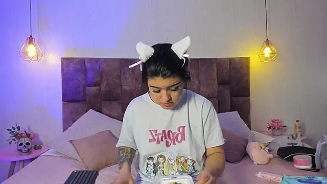 Snapshot of Candy_Roose chatting on October 26, 4:07 am Candy Roose online show from October 26, 4:07 am