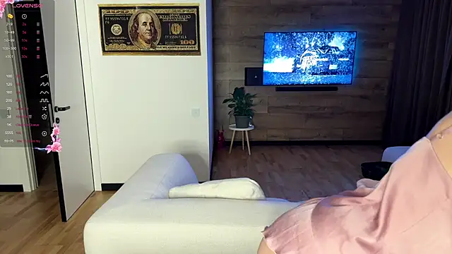 TwinTemptations online show from October 17, 6:10 pm