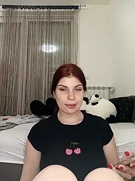 Snapshot of MeCherryy chatting on May 6, 12:08 am MeCherryy online show from May 6, 12:08 am