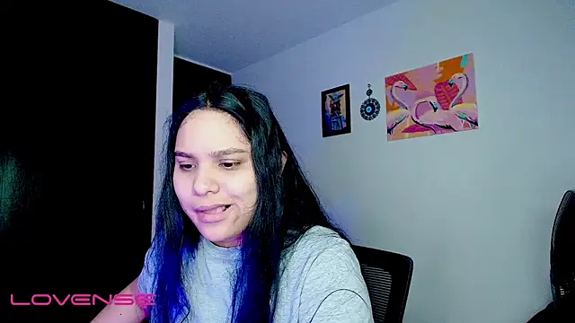 ashliecooperrr online show from December 19, 5:25 am