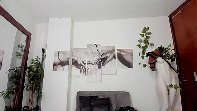 Snapshot of Giotrashy chatting on October 18, 7:58 pm Giotrashy online show from October 18, 7:58 pm