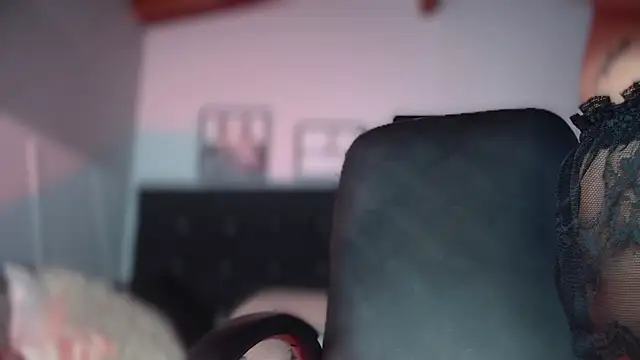 Taylor dolll online show from September 22, 1:07 am