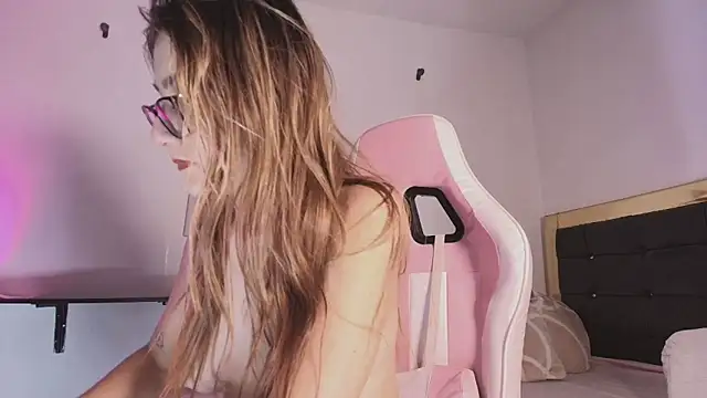 Nicole blake  online show from October 11, 2:26 pm