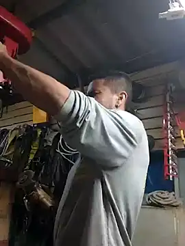 Snapshot of Dom-Atlas chatting on March 17, 9:23 pm Dom-Atlas online show from March 17, 9:23 pm