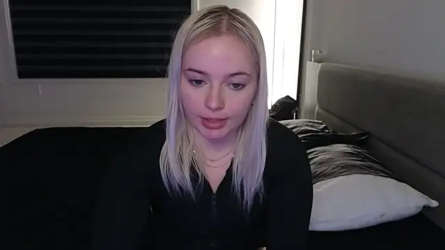 margot robbie7 online show from November 3, 11:15 pm