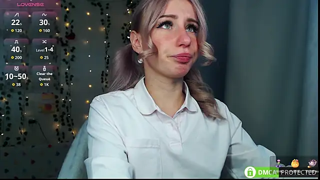 Mia  Kitty online show from September 22, 11:45 am