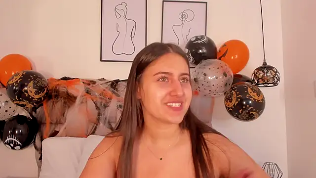 Hanna Evans   online show from October 23, 12:37 pm