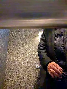 Snapshot of ikeike-kun chatting on February 26, 10:03 am ikeike-kun online show from February 26, 10:03 am