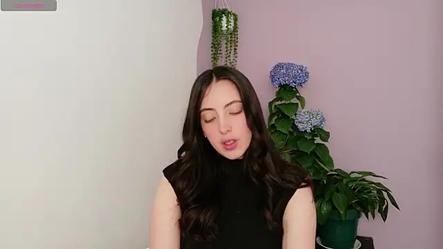 Rebbecawhite meow online show from February 21, 5:36 pm