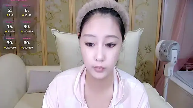 Xiaoxuan-baby online show from October 13, 2:39 pm