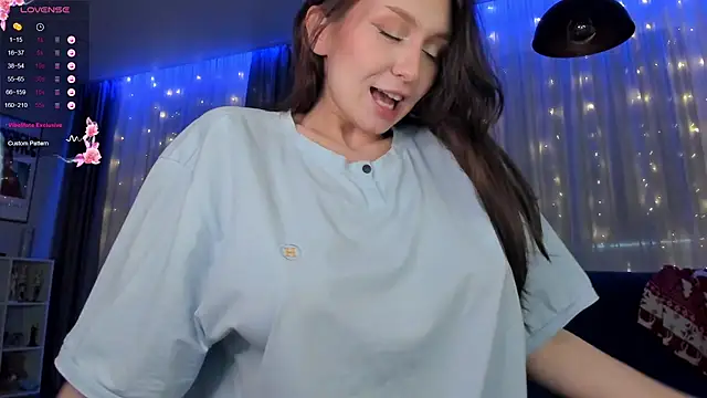 Snapshot of nerenuu_ chatting on March 1, 1:40 am nerenuu online show from March 1, 1:40 am