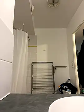 Renoirmonter online show from October 20, 7:42 am