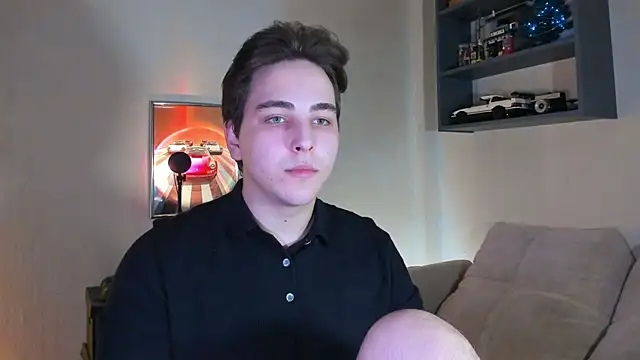 Snapshot of Eric_ether chatting on December 4, 6:38 pm Eric ether online show from December 4, 6:38 pm