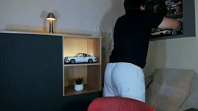 Snapshot of Eric_ether chatting on January 10, 7:15 pm Eric ether online show from January 10, 7:15 pm