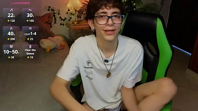Matty Sparkk online show from May 24, 1:38 pm