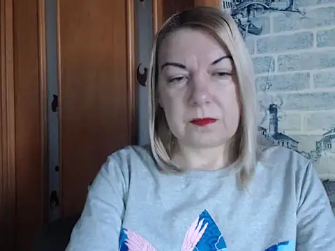 Lillia Ray online show from February 22, 10:25 am