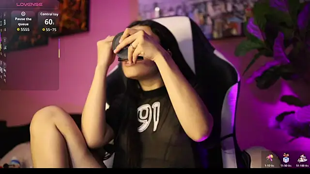 Danaa Rouse online show from January 9, 8:43 pm