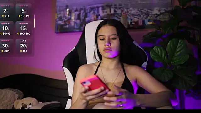 Danaa Rouse online show from February 6, 8:34 pm