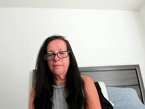 peachgoddess online show from October 17, 2:30 pm