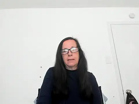 peachgoddess online show from June 4, 1:06 pm