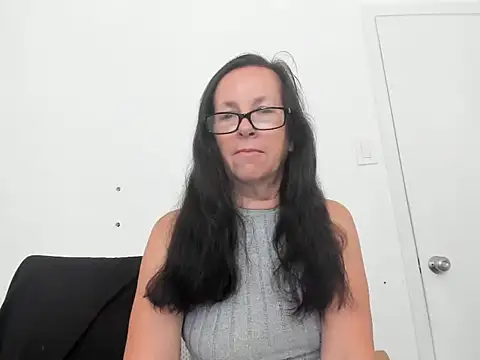 peachgoddess online show from July 18, 1:15 pm