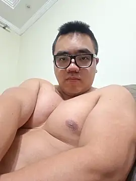 Snapshot of awesometeacher33 chatting on May 19, 1:56 am awesometeacher33 online show from May 19, 1:56 am