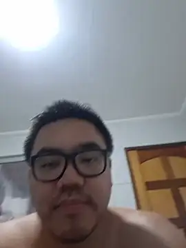 Snapshot of awesometeacher33 chatting on July 29, 5:22 pm awesometeacher33 online show from July 29, 5:22 pm